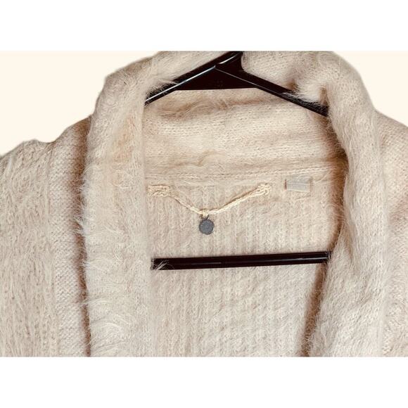 Anthropolgie Knitted and Knotted Fuzzy Cardigan Sweater size Small Petite- Peach - Picture 3 of 13